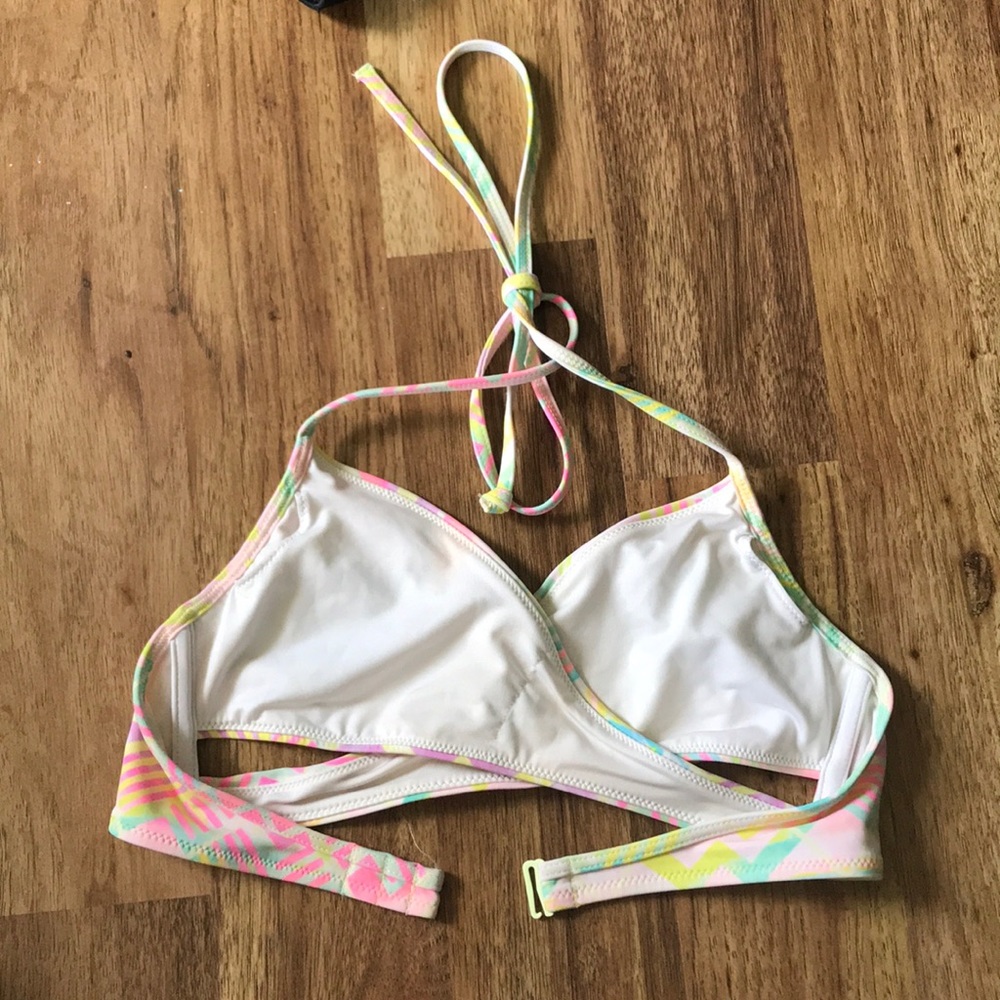 Aztec bikini top💓💓 - Picture 2 of 2